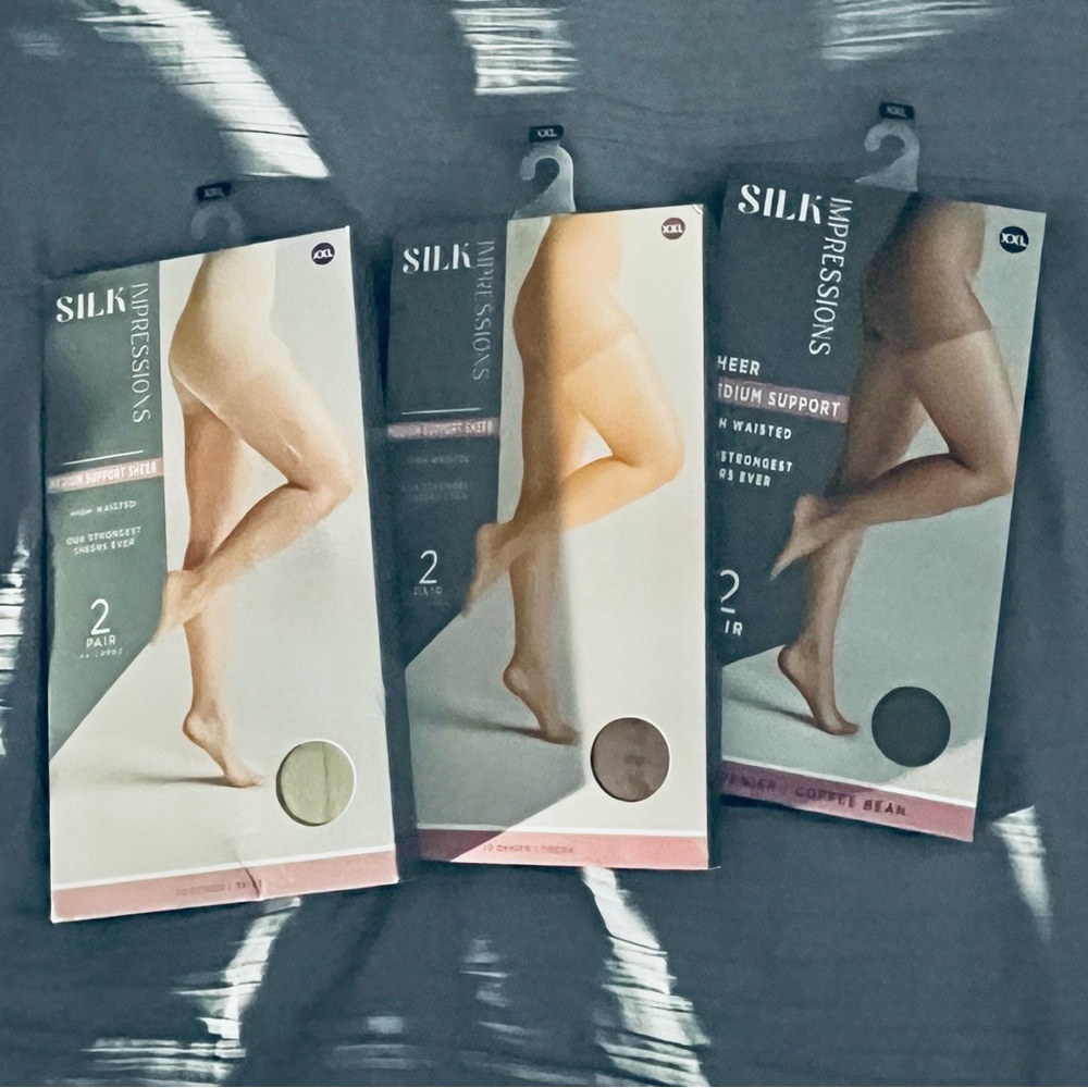 NEW Silk Impressions Medium Support 30 Denier Pantyhose ~ Size XXL/6 Pairs Total